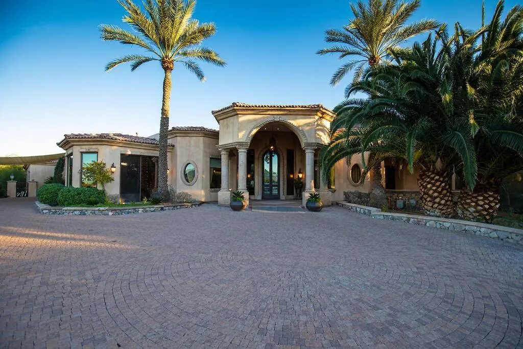 Camelback Mountain Mansion In Paradise Valley, Az Scottsdale