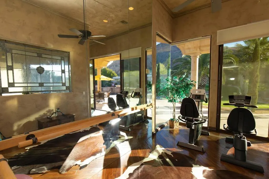 Camelback Mountain Mansion In Paradise Valley, Az Scottsdale