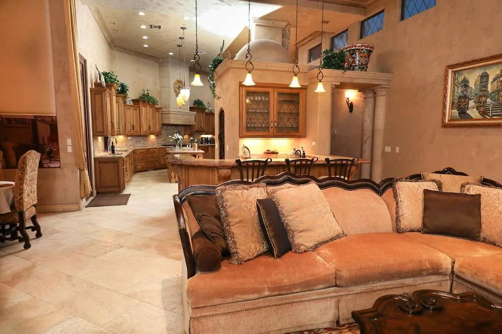 Camelback Mountain Mansion In Paradise Valley, Az Scottsdale