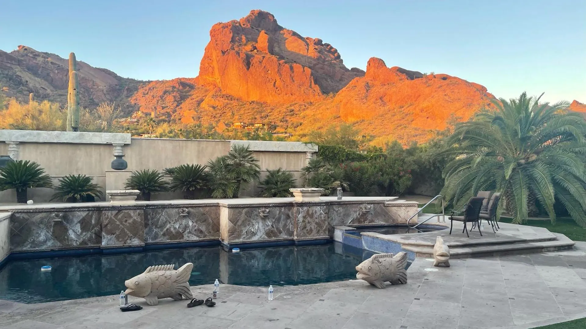 Camelback Mountain Mansion In Paradise Valley, Az contacts